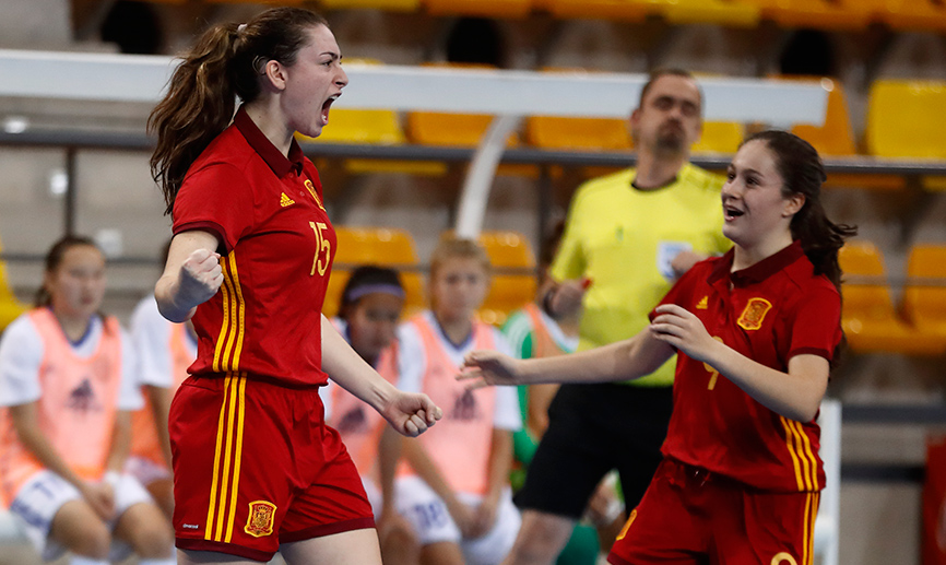 España golea (16-1) a Kazajistán en su estreno en Las Rozas