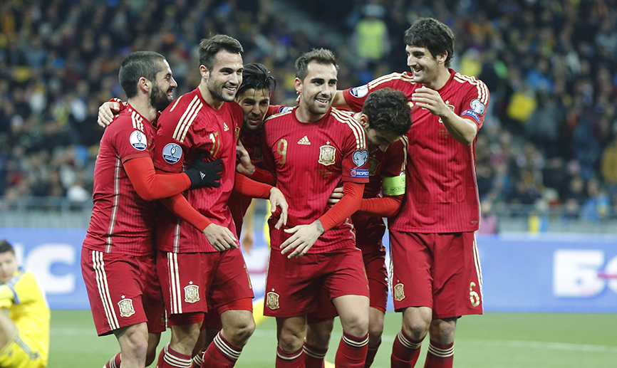Jugadores celebrando el gol de Mario Gaspar