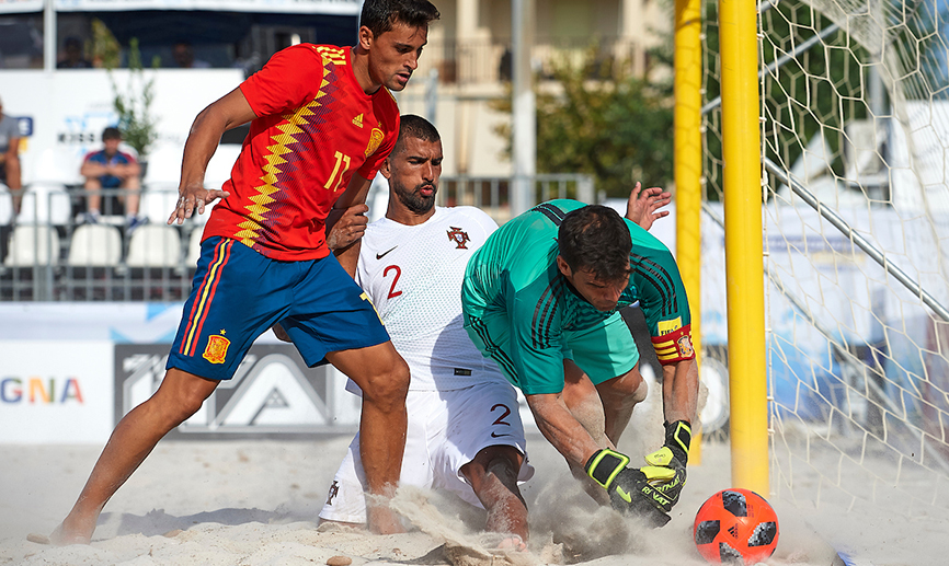 Momento del partido entre España y Portugal jugado en Cerdeña