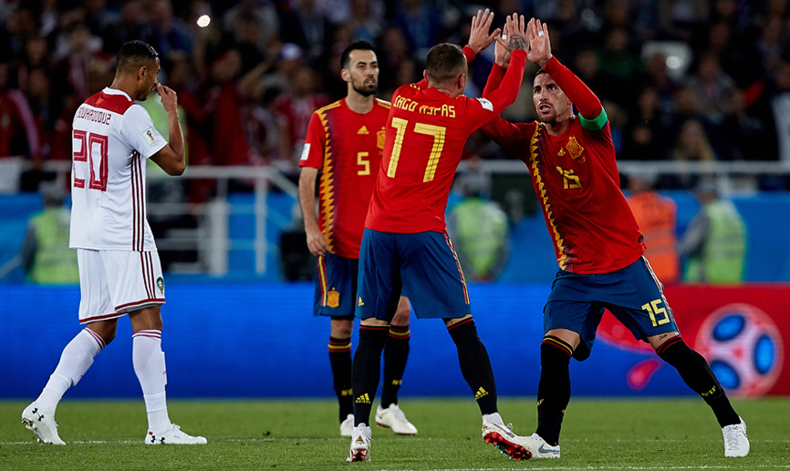 Iago Aspas y Sergio Ramos celebran el segundo gol de España contra Marruecos 