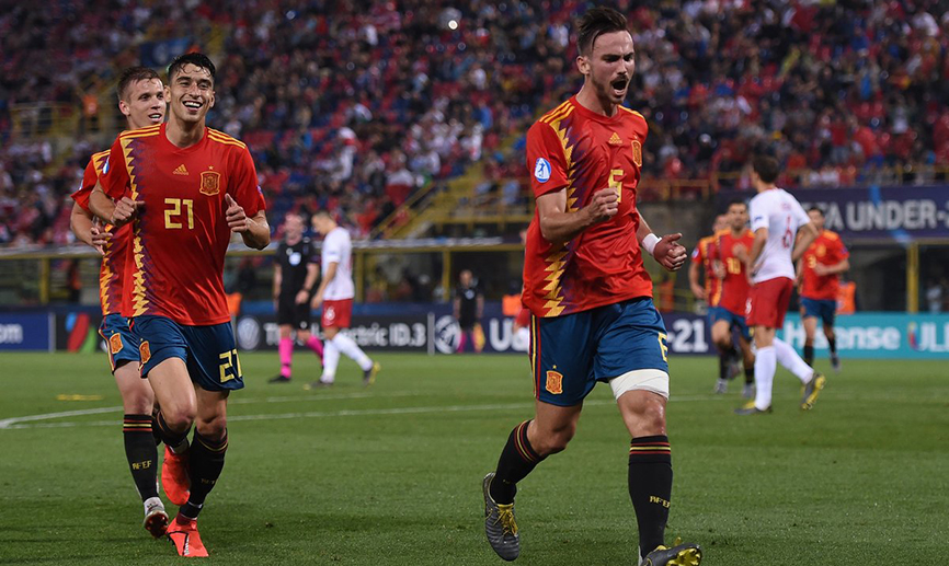 Fabián celebrando un gol
