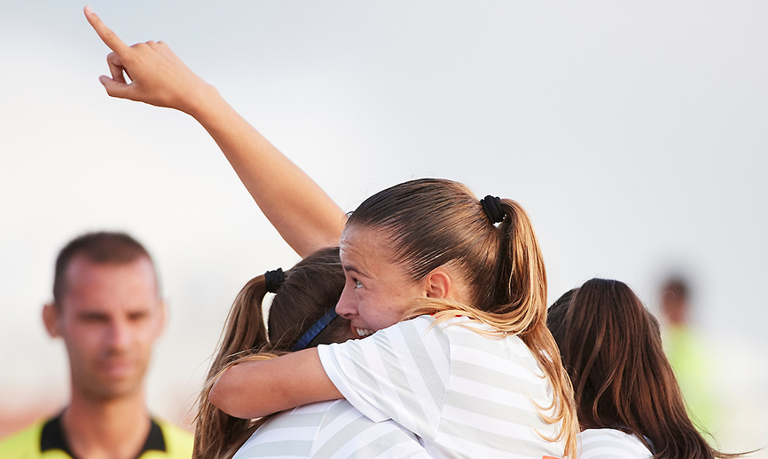 Las jugadoras españolas celebran un gol