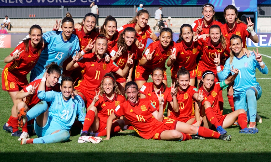La Selección Sub-20 femenina celebra su triunfo en Concarneau