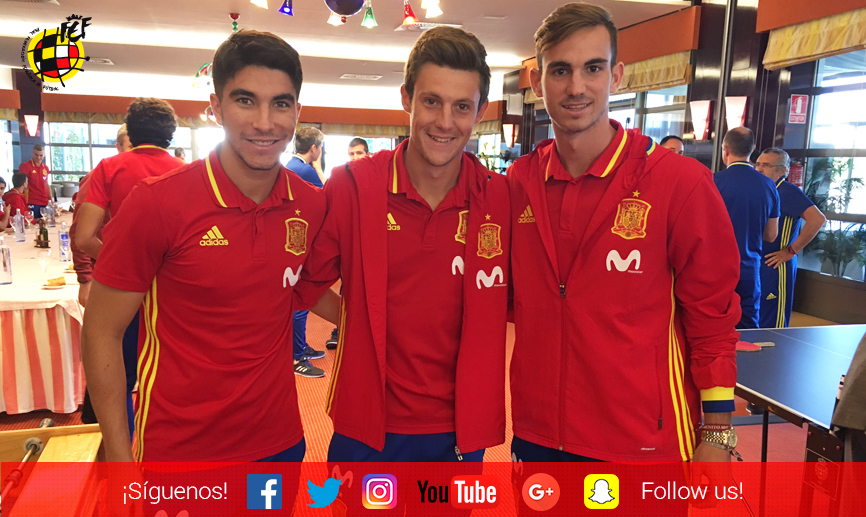 Carlos Soler, Marc Gual y Fabián Ruiz a la llegada de los internacionales a Las Rozas