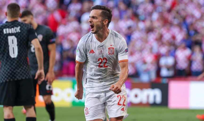 Sarabia dedica el gol a la vocación militar de su familia: "Es un orgullo"