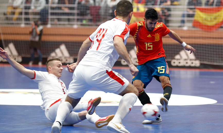 Momento del partido entre España y Serbia disputado en Valdepeñas