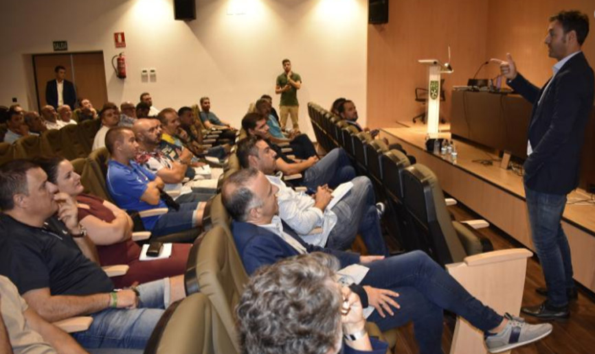 Santi Denia, ponencia en Ceuta 