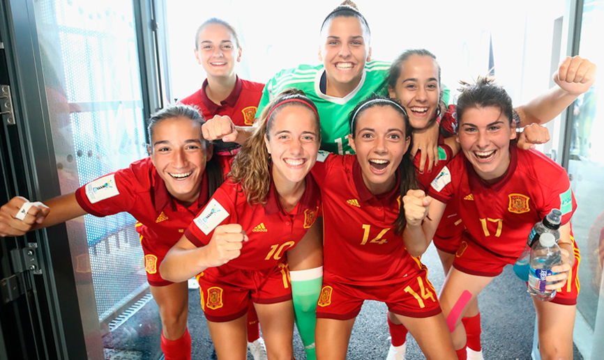Las jugadoras de la Selección española Sub-20 femenina celebran un triunfo durante el Mundial de Francia