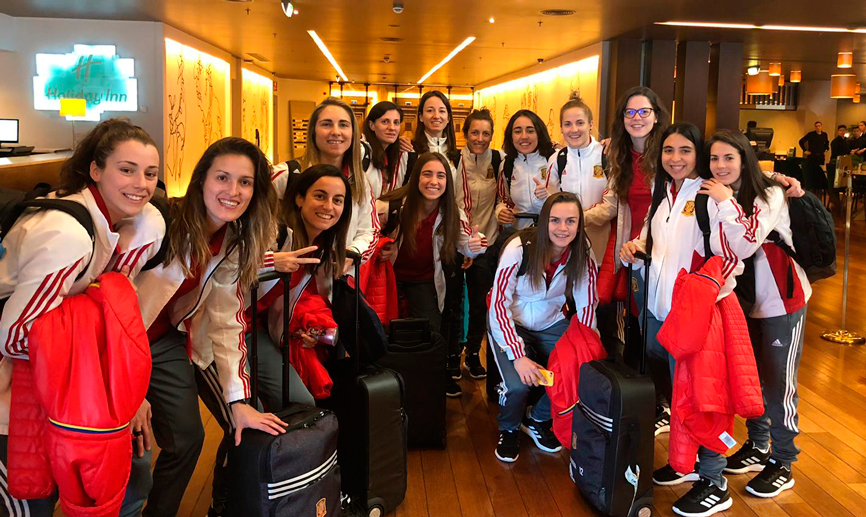 La Selección Femenina de Fútbol Sala en el hotel de Gondomar