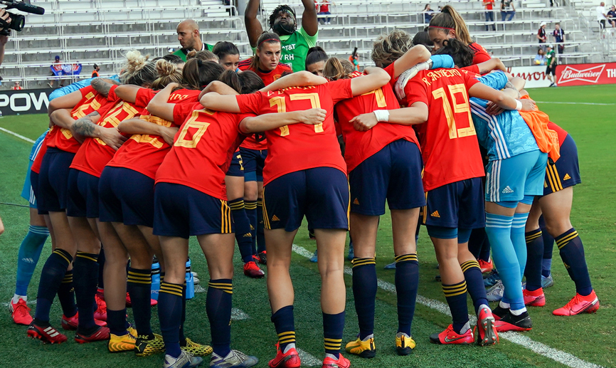 La Selección española femenina se conjura antes de uno de sus encuentros
