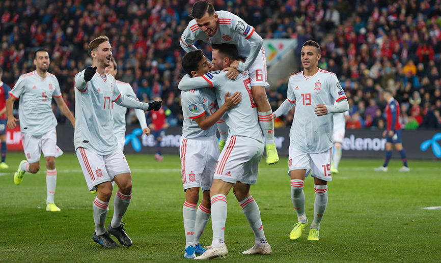 La Selección española celebra el gol conseguido ante Noruega
