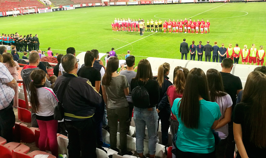 Instantes previos al encuentro entre Serbia y Austria disputado en Krusevac 