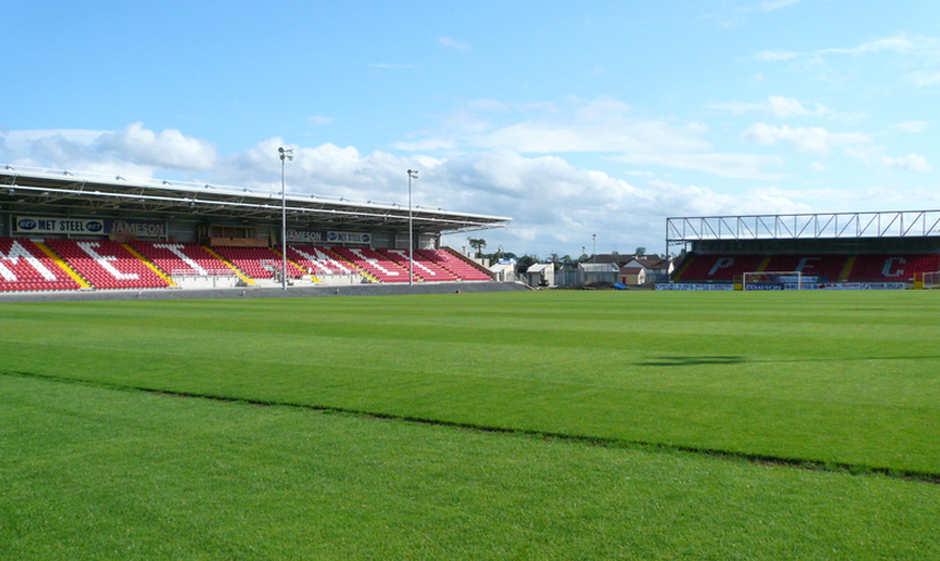 Vista del estadio Shamrock Park de Portadown (Irlanda del Norte)