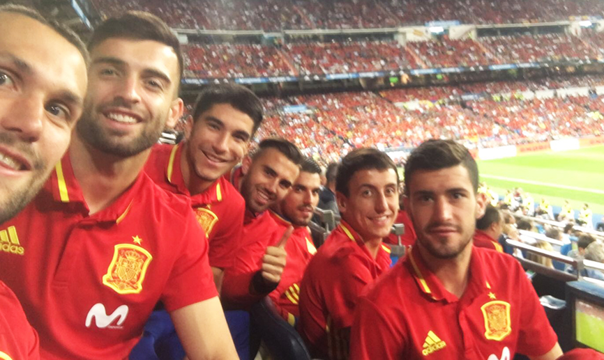 Los jugadores de la Selección española Sub-21, en el santiago bern