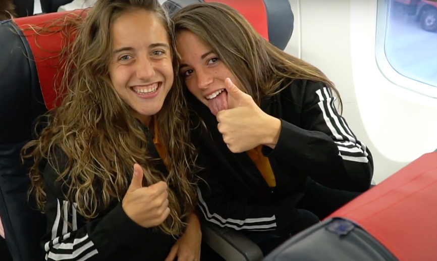 Maite Oroz y Ona Batlle durante el viaje de la Sub-20 femenina a Francia 