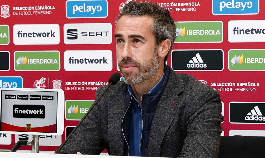 El Seleccionador nacional femenino Jorge Vilda responde a las preguntas de los periodistas