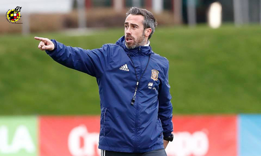 Jorge Vilda durante un entrenamiento de la Selección femenina