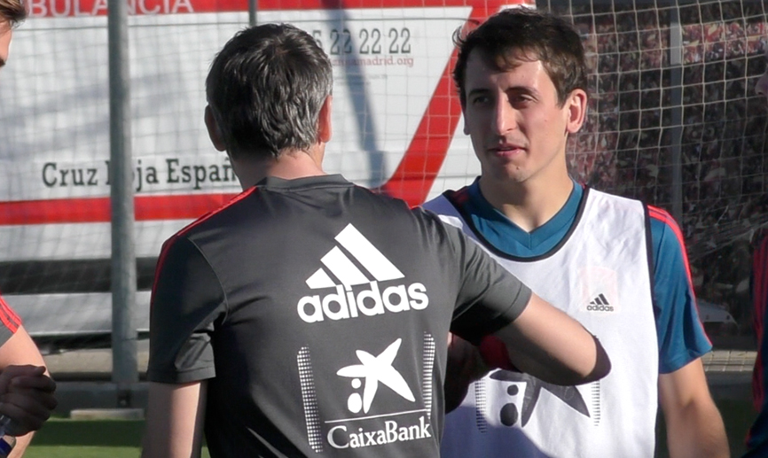 ¡Visita de categoría absoluta en el entreno de la Sub-21!