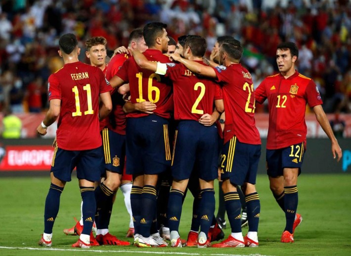 Los jugadores de la Selección celebran uno de los tantos a Georgia 