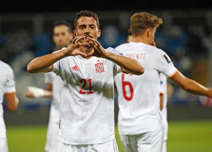 Pablo Fornals celebra su gol en Pristina