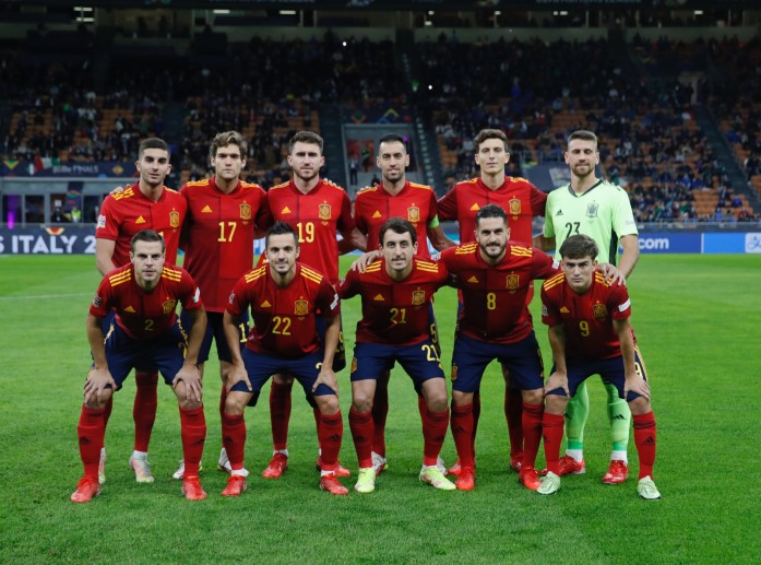 La Selección posa antes del encuentro frente a Italia en Milán