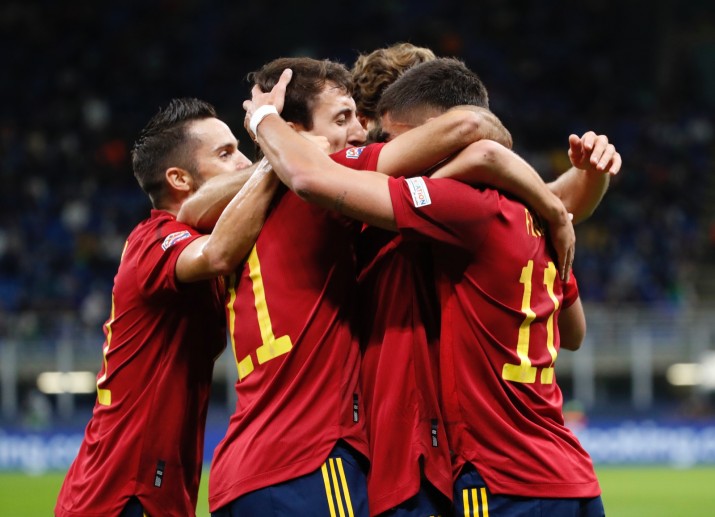 Los jugadores de España festejan uno de los goles ante Italia