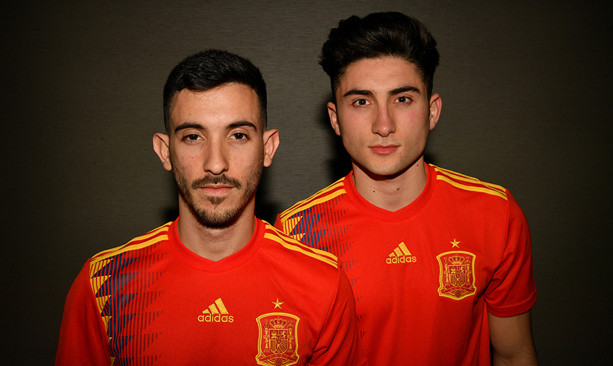 Kilian y Xexu posan antes del campeonato