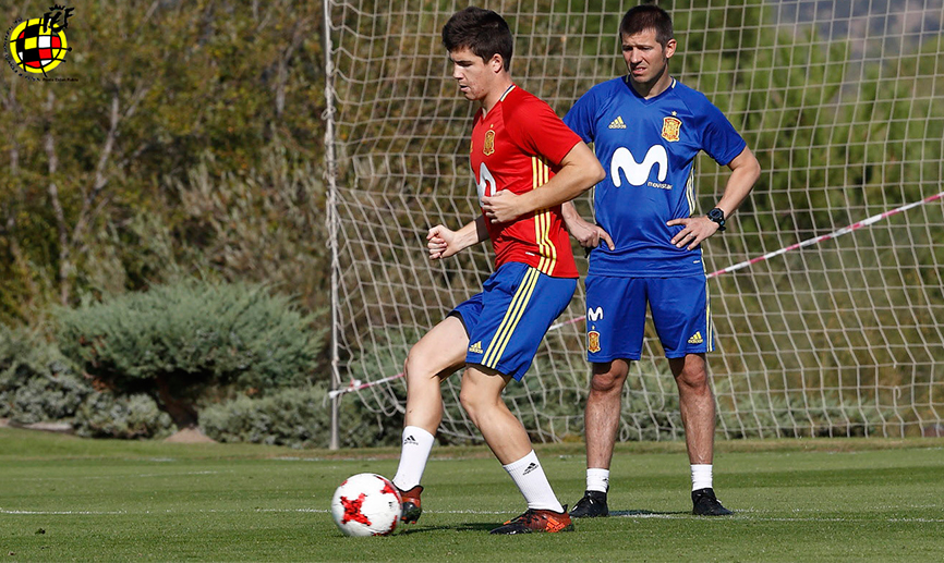 Igor Zubeldia se entrena en la Ciudad del Fútbol