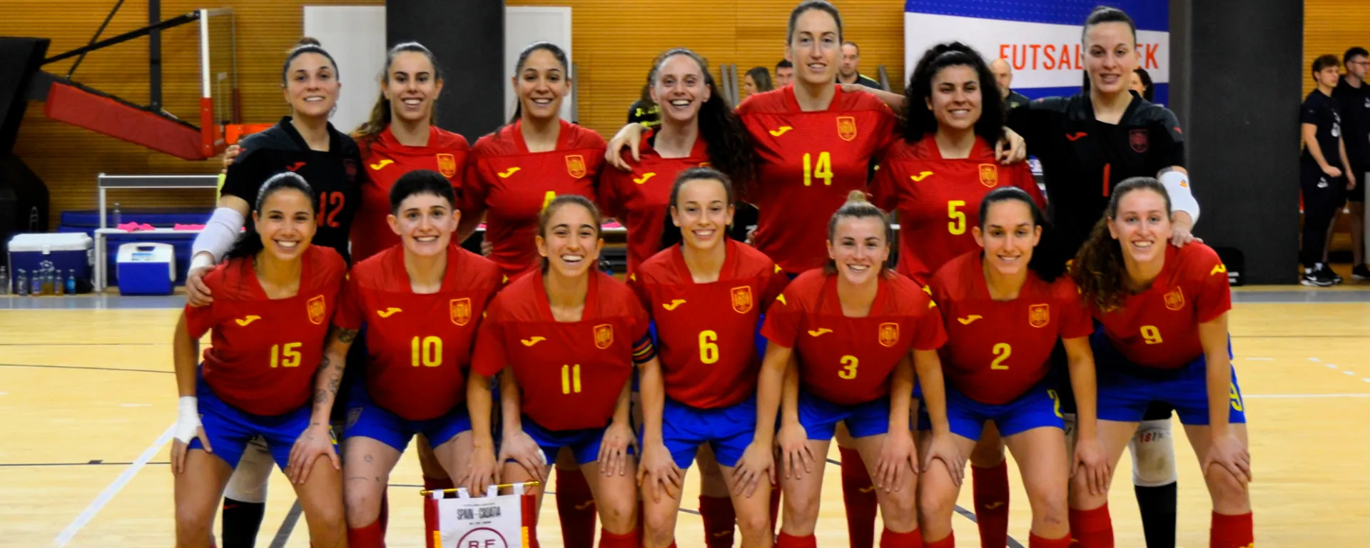 SELECCIÓN FEMENINA FÚTBOL SALA 
