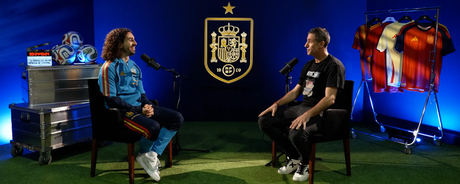 'La estrella que nos une': Marc Cucurella & Joan Capdevila