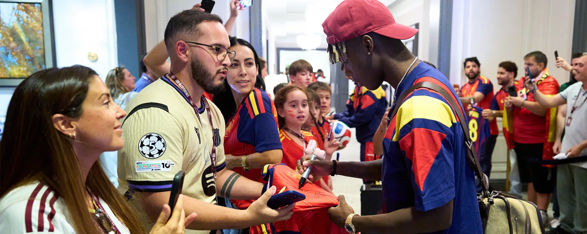 Nico Williams llegando a Atlanta