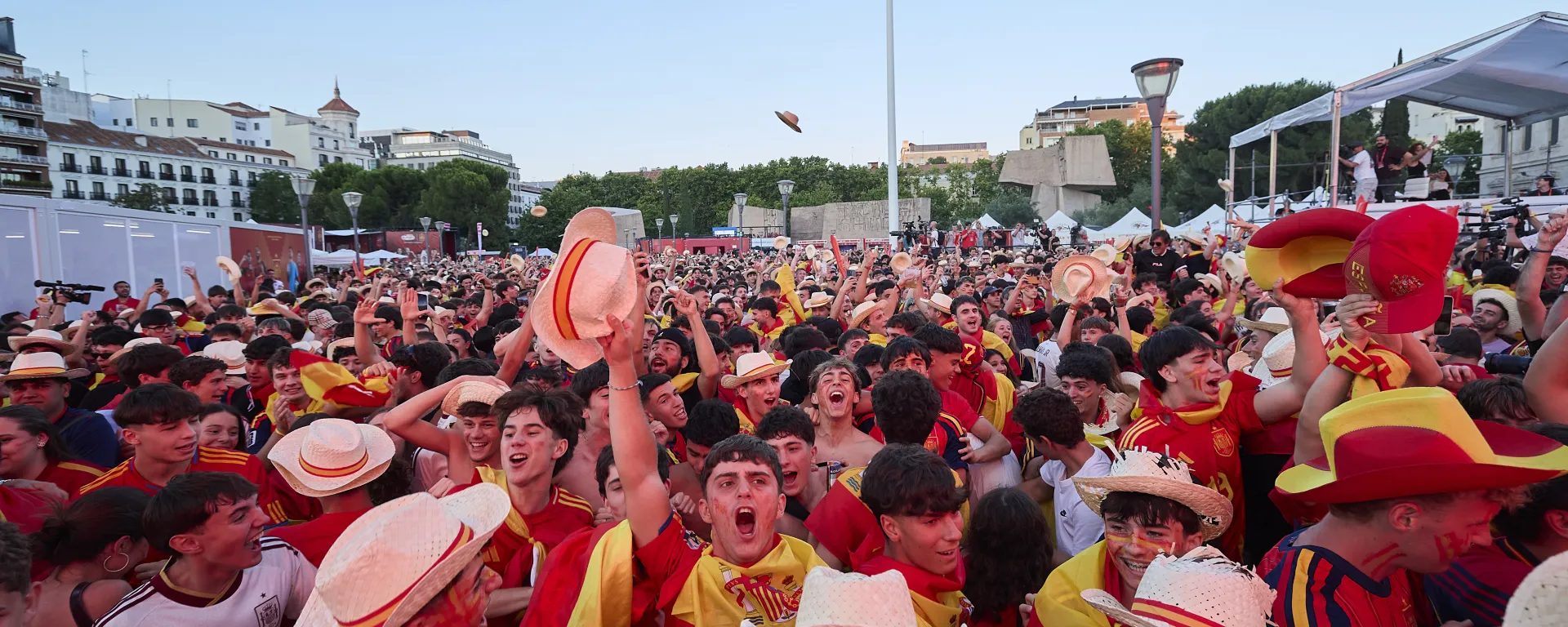 AFICIÓN PLAZA SELECCIÓN