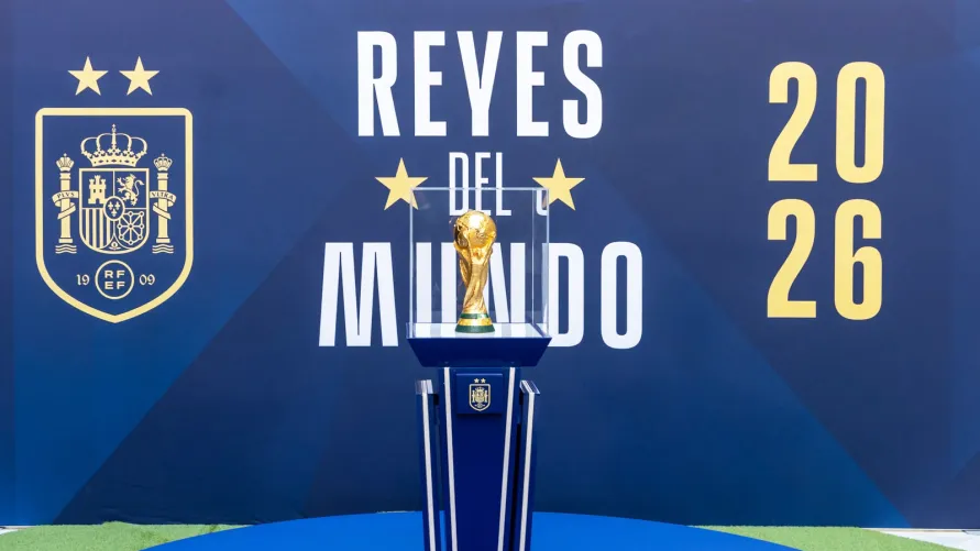 El trofeo de la Copa del Mundo llega a Asturias de la mano de la Selección – rfef.es