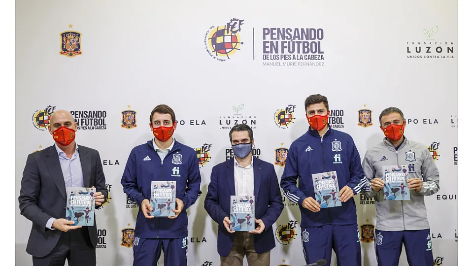 09_11_2020_presentacion_libro_22