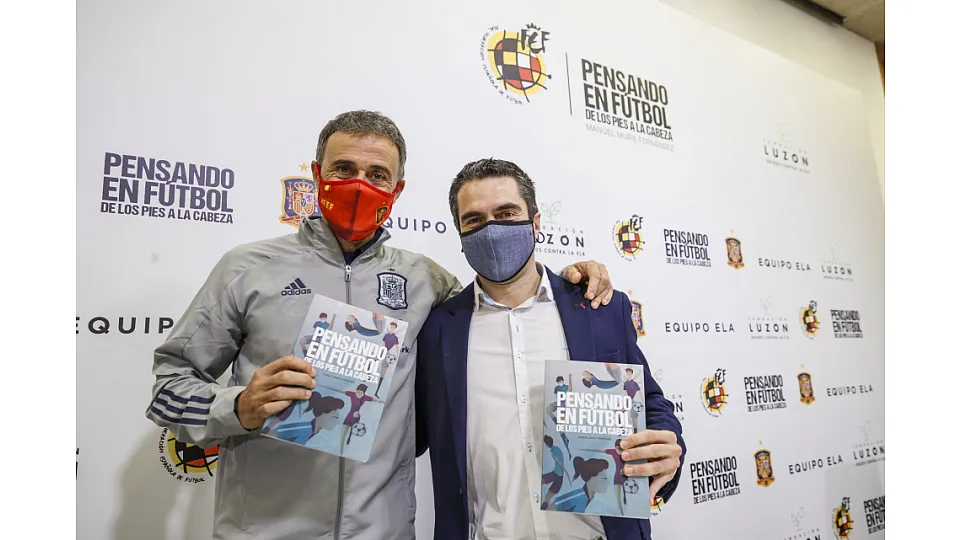 09_11_2020_presentacion_libro_26