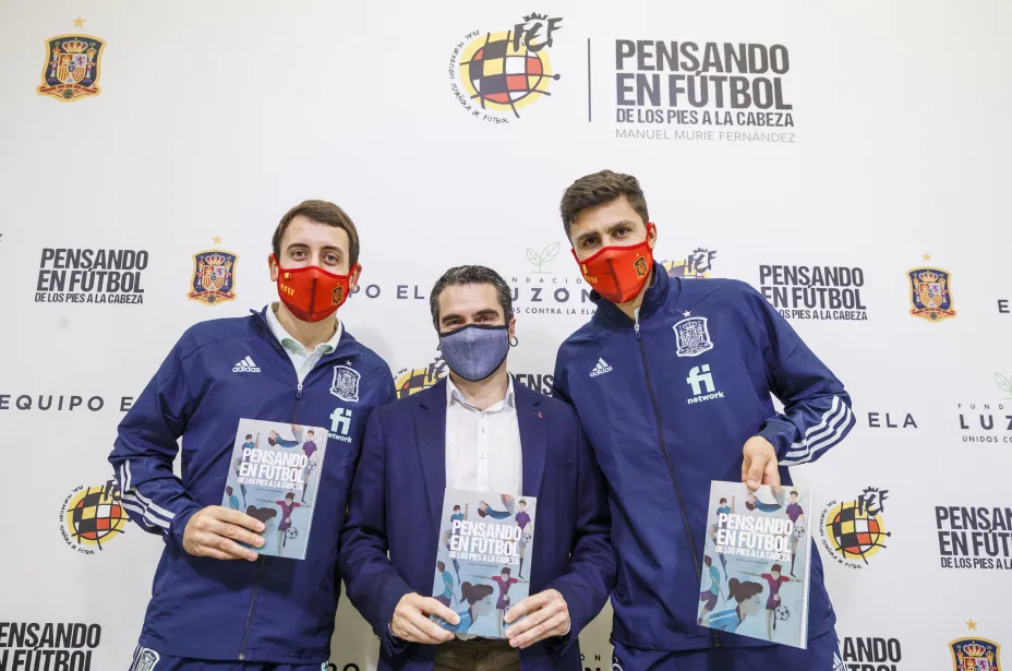 09_11_2020_presentacion_libro_27
