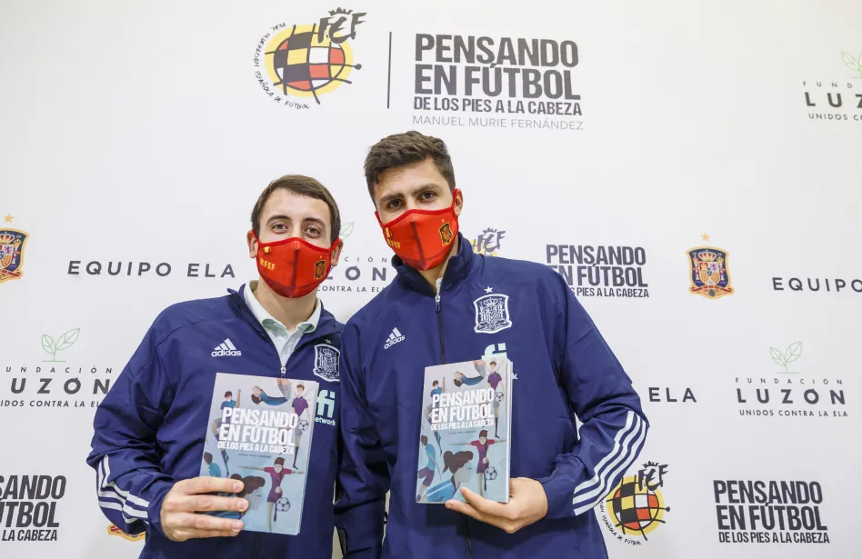 09_11_2020_presentacion_libro_28