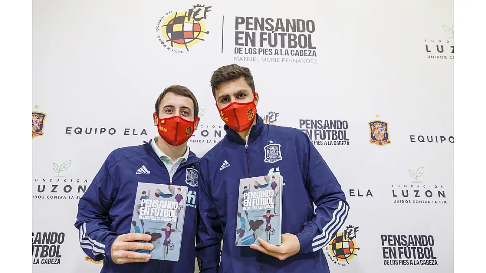 09_11_2020_presentacion_libro_28