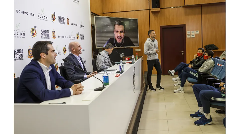 09_11_2020_presentacion_libro_8