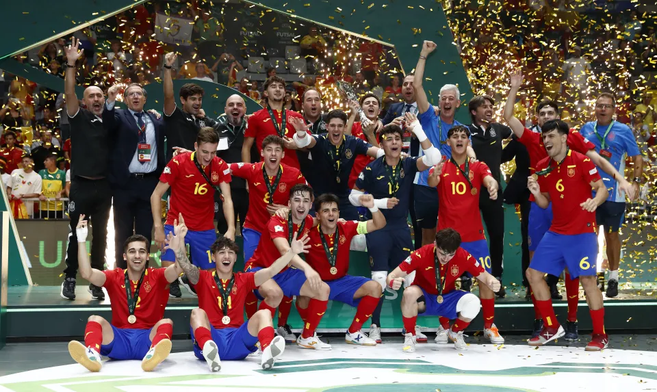 La Selección Española Sub-19 de fútbol sala, en la final del Europeo ante Portugal.