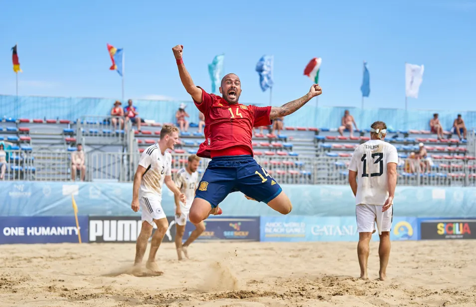 España vence a Alemania en Fútbol Play
