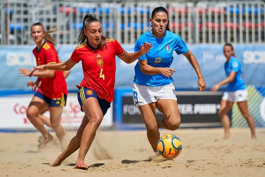 La Selección Española Femenina de Fútbol Playa.