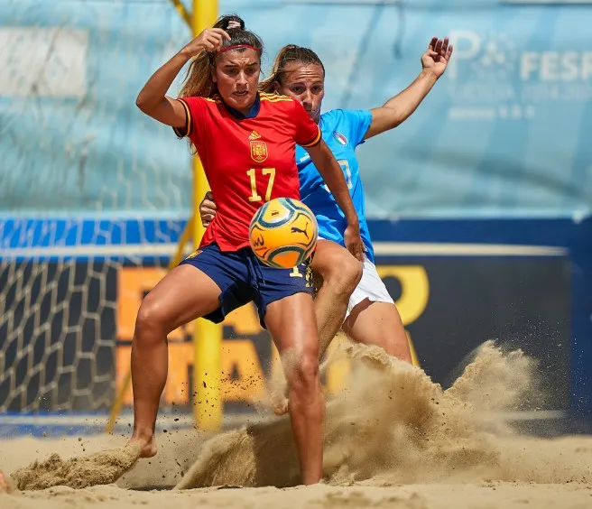 La Selección Española Femenina de Fútbol Playa.