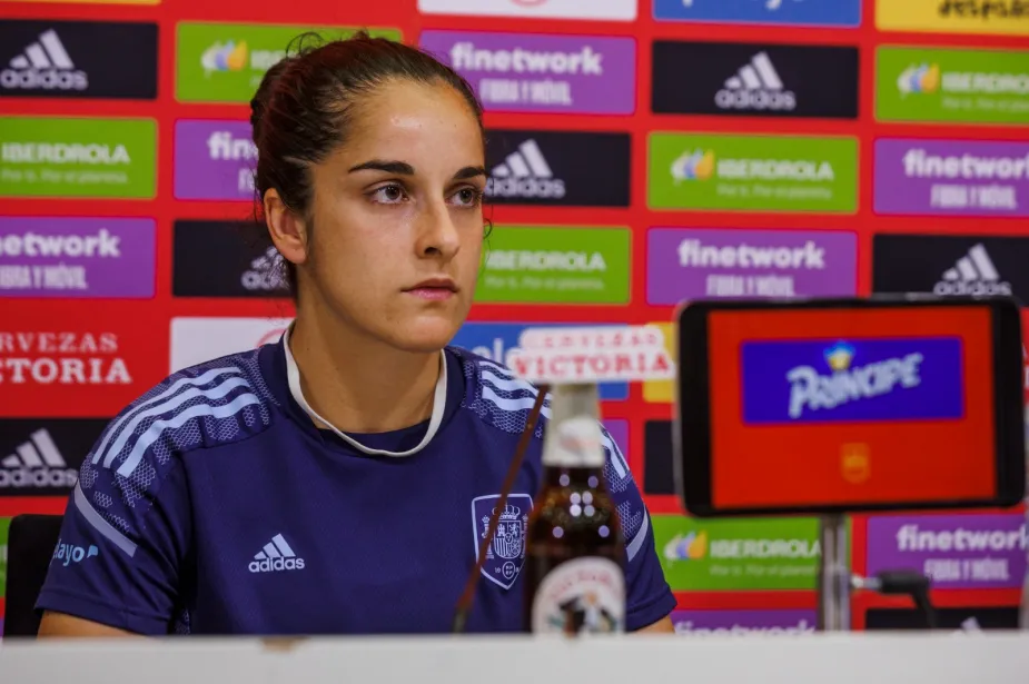 Oihane Hernández, en la conferencia de prensa previa al encuentro frente a Ucrania