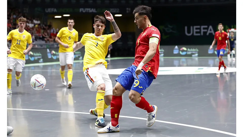 España venció a Rumanía por 9-0 en el debut en el Europeo Sub-19 de fútbol sala.