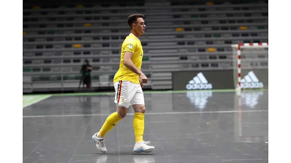 España venció a Rumanía por 9-0 en el debut en el Europeo Sub-19 de fútbol sala.
