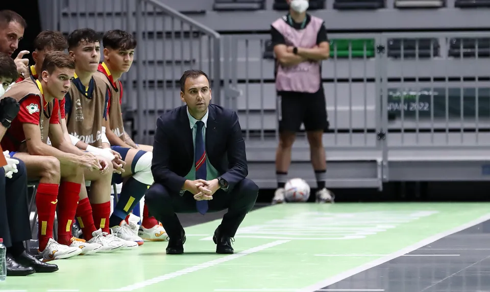 España venció a Rumanía por 9-0 en el debut en el Europeo Sub-19 de fútbol sala.