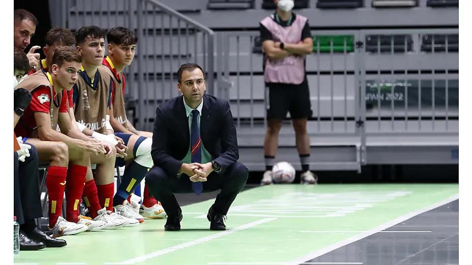 España venció a Rumanía por 9-0 en el debut en el Europeo Sub-19 de fútbol sala.