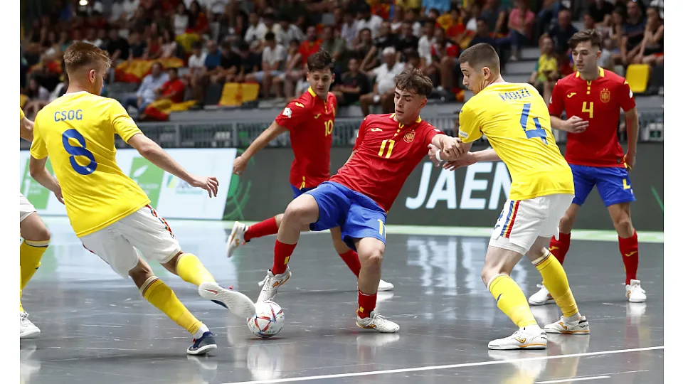 España venció a Rumanía por 9-0 en el debut en el Europeo Sub-19 de fútbol sala.