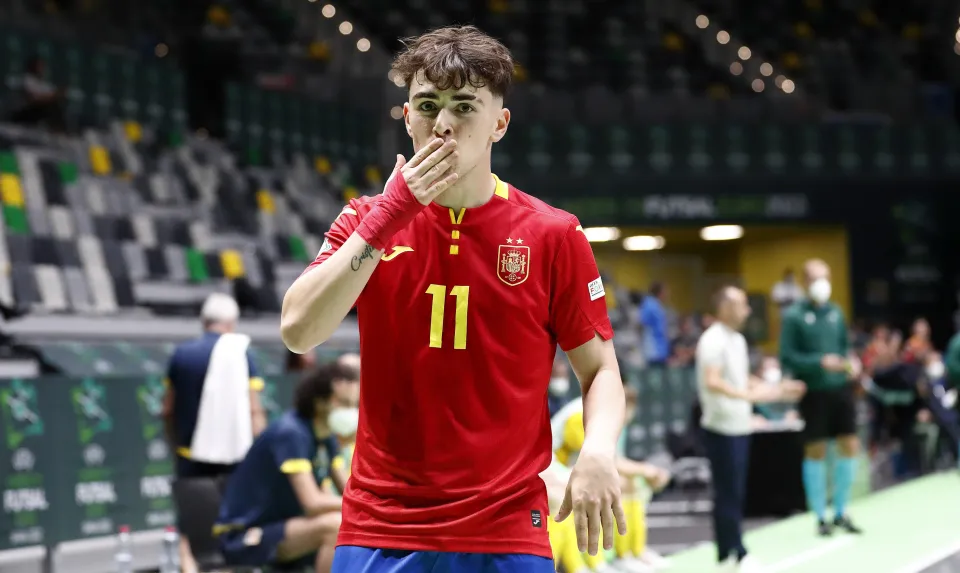 España venció a Rumanía por 9-0 en el debut en el Europeo Sub-19 de fútbol sala.